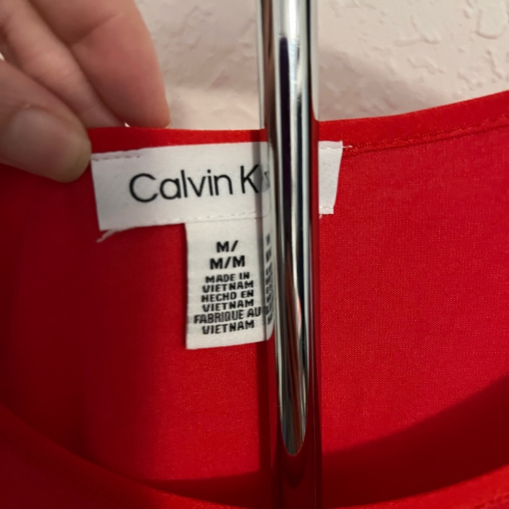 Calvin Klein Tee - Picture 2 of 5